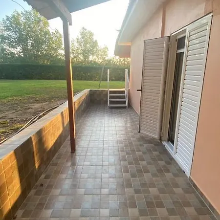 Stunning House With Garden Close To Patras Greece Nyaraló