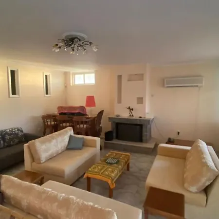 Stunning House With Garden Close To Patras Greece Nyaraló Lousika
