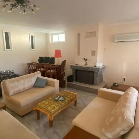 Stunning House With Garden Close To Patras Greece Lousika