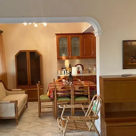 Nyaraló Stunning House With Garden Close To Patras Greece Lousika